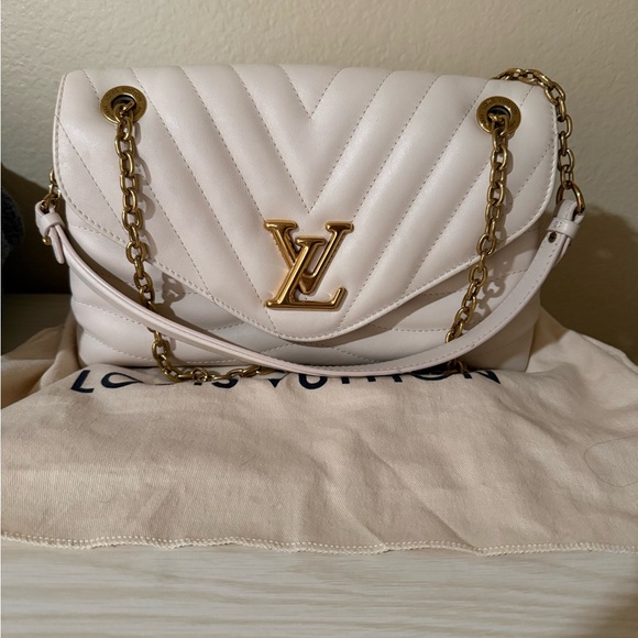 Louis Vuitton Handbags - Louis Vuitton New Wave GM Chain Bag in Cream